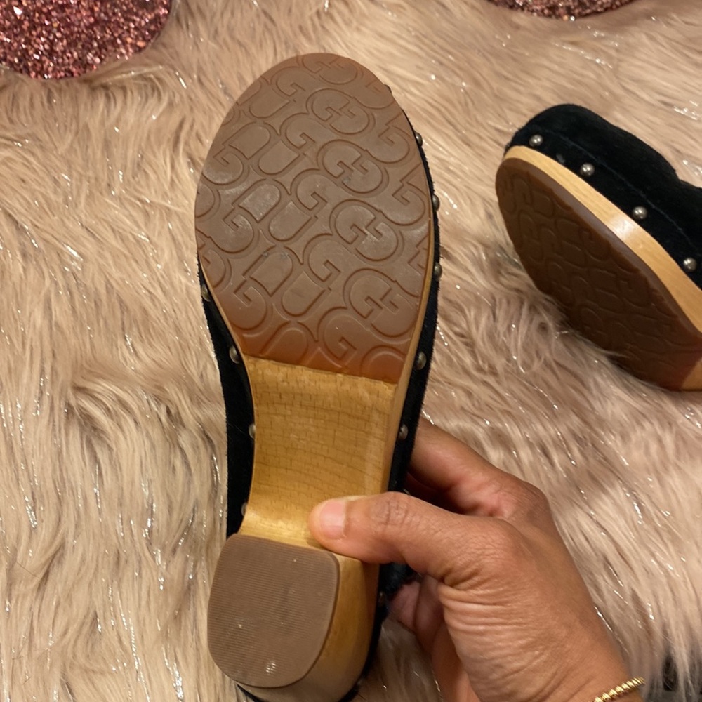 Uggs Clogs - image 4
